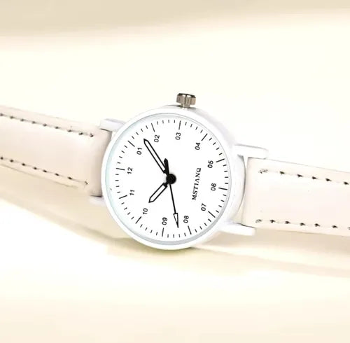 🥰“Reloj + Manilla Elegante: El Regalo Que Sorprende y Enamora”